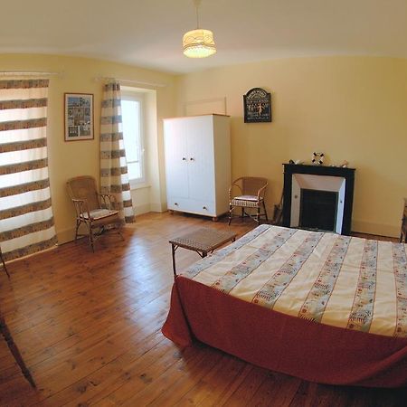 La Maison De Mariecamille Ξενοδοχείο Saint-Germain-Lembron Εξωτερικό φωτογραφία